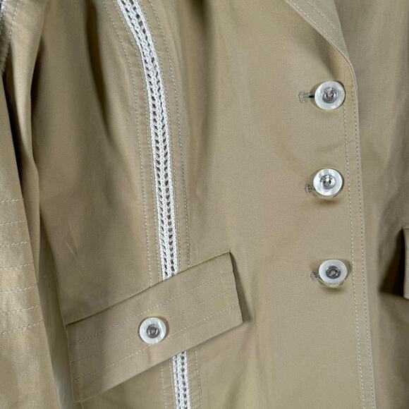 ST JOHN SPORT Marie Gray Tan Short 3-Button Blazer w/Crochet Trim Size P 2 - Picture 3 of 9